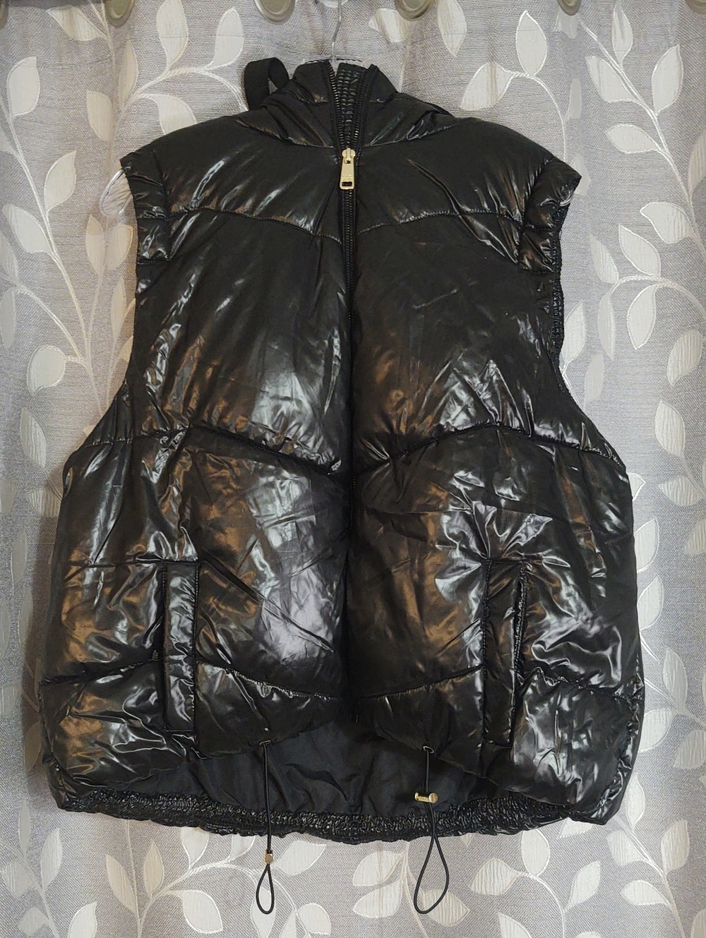 Love and Sports Black Shiny Puffer Vest with Hood size XXL